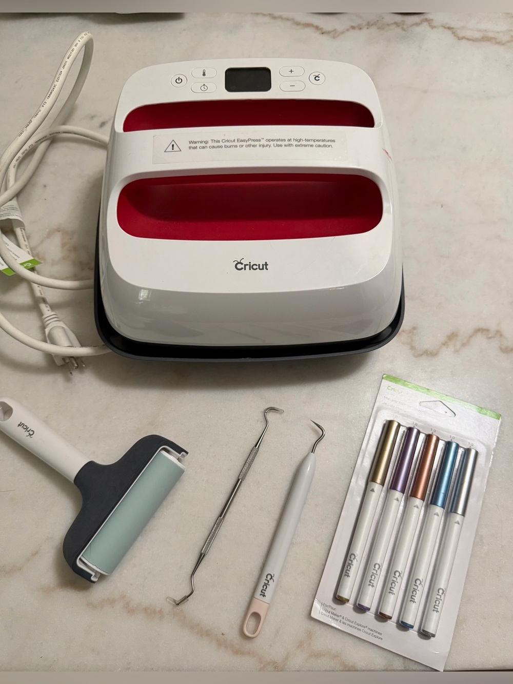 Cricut Easy Press II set Of Weeding Tolls Cricut Markers And Brayer Roller Bundl